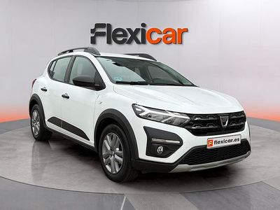 Usado Dacia Sandero Essentiel 91 CV (66 kW) 2021 Blanco Utilitario