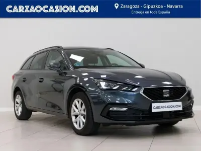 Usado Seat Leon Style 110 CV (80 kW) 2023 Gris Familiar