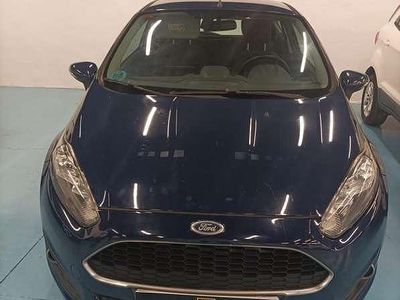 Usado Ford Fiesta 94 CV (69 kW) 2017 Azul Utilitario