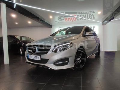 Usado Mercedes B200 136 CV (100 kW) 2017 Gris / plata Monovolumen