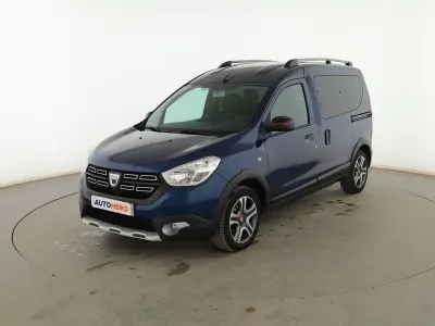 Usado Dacia Dokker 95 CV (69 kW) 2019 Azul Monovolumen