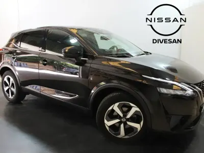 Usado Nissan Qashqai 140 HP (102 kW) 2022 Preto SUV