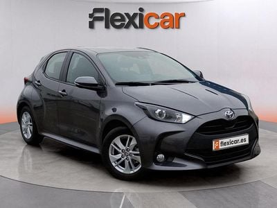 Gris Usado 2022 Toyota Yaris Edition Berlina | 14.990 € (Buen precio)