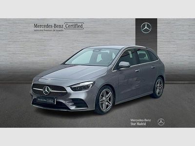 Gris montaña magno (manufaktur) Usado 2025 Mercedes B200 AMG line Monovolumen | 35.490 € (Un poco caro)