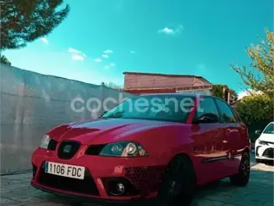 Usado Seat Ibiza FR 150 CV (110 kW) 2006 Rojo Utilitario