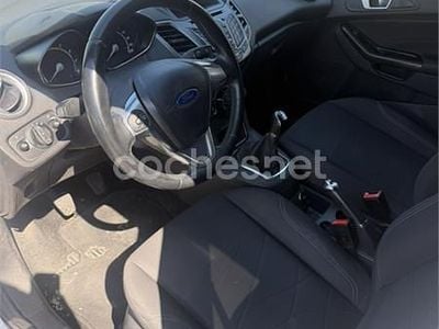 Usado Ford Fiesta Titanium 100 CV (73 kW) 2016 Blanco Berlina