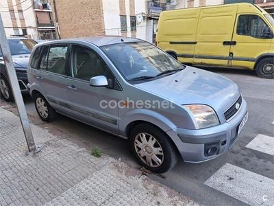 Usado Ford Fusion 68 CV (50 kW) 2002 Azul Utilitario
