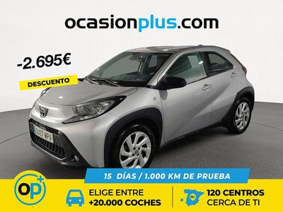 Gris / plata Usado 2024 Toyota Aygo X Play SUV | 14.250 € (Precio justo)
