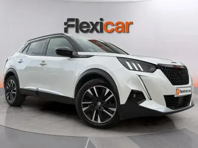 Usado Peugeot 2008 GT-line 131 CV (96 kW) 2020 Blanco SUV