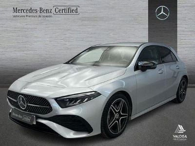 Usado Mercedes A200 AMG line 150 CV (110 kW) 2024 Plata hightech Berlina