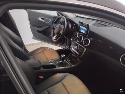 Mercedes CLA200