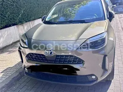 Usado Toyota Yaris Cross Plus 116 CV (85 kW) 2022 Verde SUV