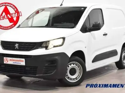 Usado Citroën Berlingo 101 CV (74 kW) 2022 Blanco Monovolumen