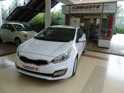 Usado Kia ProCeed 110 CV (80 kW) 2014 Blanco Utilitario