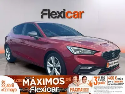 Usado Seat Leon Style 150 CV (110 kW) 2022 Burdeos Berlina