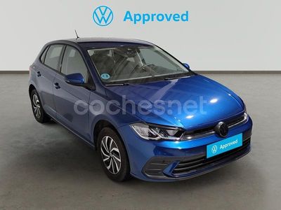 Azul Usado 2024 VW Polo Life Berlina | 21.900 € (Caro)