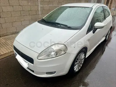 Usado Fiat Grande Punto Sport 120 CV (88 kW) 2008 Blanco Utilitario