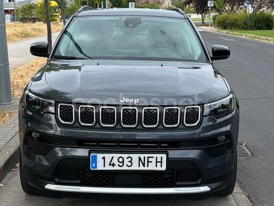 Gris / plata Usado 2022 Jeep Compass Limited SUV | 19.950 € (Precio justo)