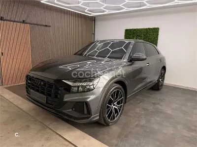 Usado Audi Q8 S-Line 286 CV (210 kW) 2023 Gris / plata SUV
