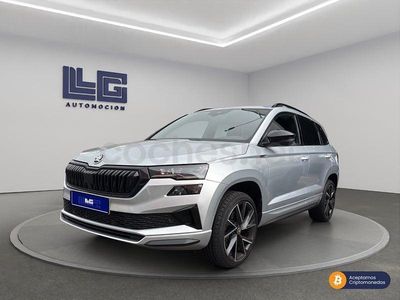 Usado Skoda Karoq SportLine 150 CV (110 kW) 2023 Gris / plata SUV