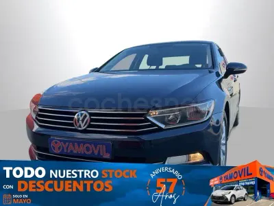 Usado VW Passat Advance 150 CV (110 kW) 2017 Azul Berlina