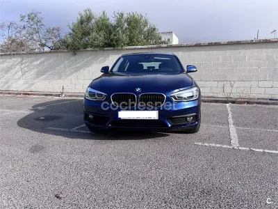 Usado BMW 118 Comfort Edition 136 CV (100 kW) 2019 Azul Berlina