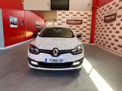 Käytetty Renault Mégane LIMITED 95 HP (69 kW) 2015 Valkoinen Sedan