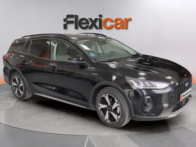 Usado Ford Focus Active X 125 CV (91 kW) 2024 Negro Berlina