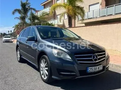 Usado Mercedes R300 190 CV (139 kW) 2010 Gris / plata Familiar