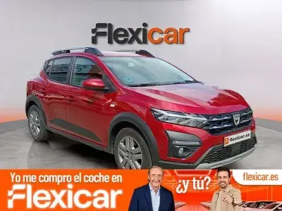 Usado Dacia Sandero Essentiel 91 CV (66 kW) 2022 Rojo Berlina