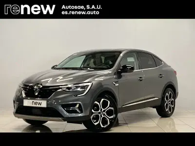Usado Renault Arkana Techno 140 CV (102 kW) 2023 Gris SUV