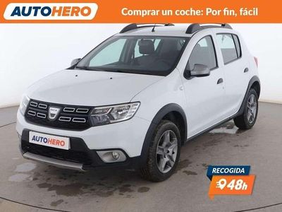 Usado Dacia Sandero Comfort 90 CV (66 kW) 2019 Blanco Utilitario