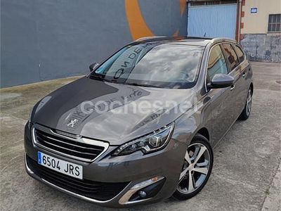 Usado Peugeot 308 SW Allure 130 CV (95 kW) 2016 Gris / plata Familiar