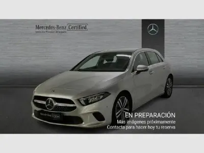 Usado Mercedes A180 Progressive 136 CV (100 kW) 2022 Plata iridio Berlina