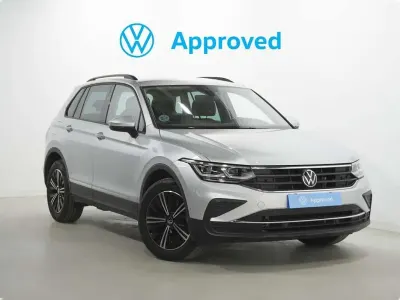 Usado VW Tiguan Life 150 CV (110 kW) 2022 Plateado SUV