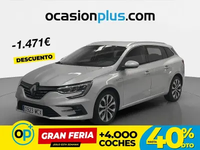 Usado Renault Mégane GrandTour Techno 140 CV (102 kW) 2022 Gris Familiar