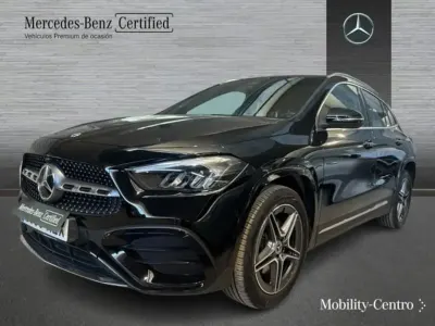 Usado Mercedes GLA250 163 CV (119 kW) 2025 Negro noche SUV