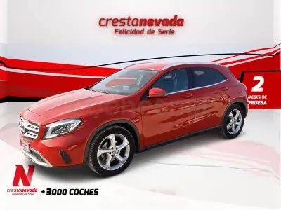 Usado Mercedes GLA200 136 HP (100 kW) 2018 Vermelho SUV