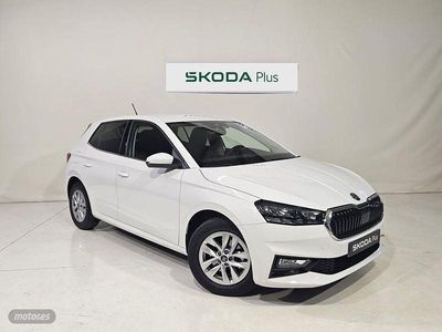 Blanco Nuevo 2025 Skoda Fabia Selection Utilitario | 20.500 € (Precio justo)