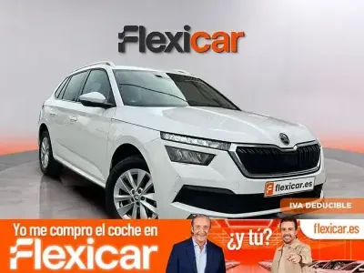 Usado Skoda Kamiq Selection 95 CV (69 kW) 2023 Blanco SUV