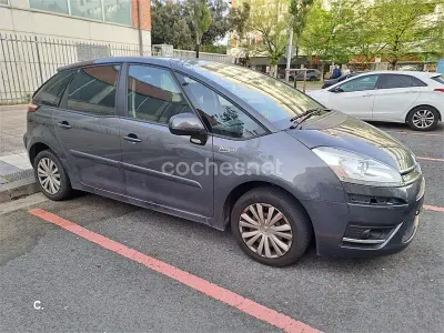 Usado Citroën C4 Picasso 120 CV (88 kW) 2013 Gris / plata Monovolumen