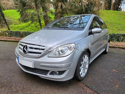 Usado Mercedes B180 109 CV (80 kW) 2008 Gris Monovolumen