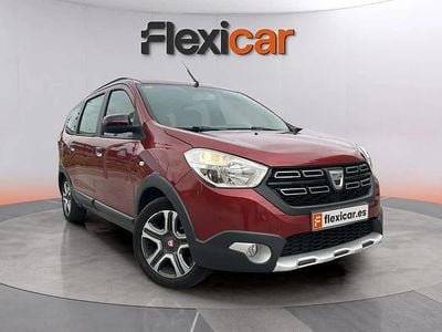 Usado Dacia Lodgy Comfort 102 CV (75 kW) 2019 Rojo Monovolumen