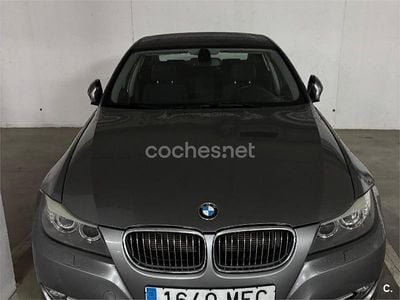 Usado BMW 318 143 CV (105 kW) 2011 Gris / plata Berlina