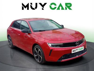 Usado Opel Astra Elegance 131 CV (96 kW) 2023 Rojo Berlina
