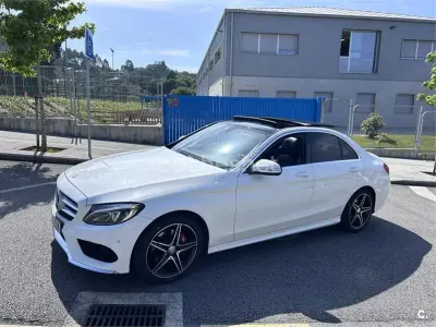 Usado Mercedes C220 AMG line 170 CV (125 kW) 2015 Blanco Berlina