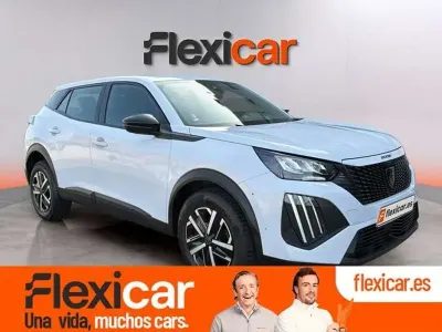 Usado Peugeot 2008 Active 101 CV (74 kW) 2023 Blanco SUV