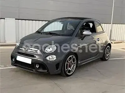 Usado Abarth 595C Turismo 165 CV (121 kW) 2021 Gris / plata Descapotable