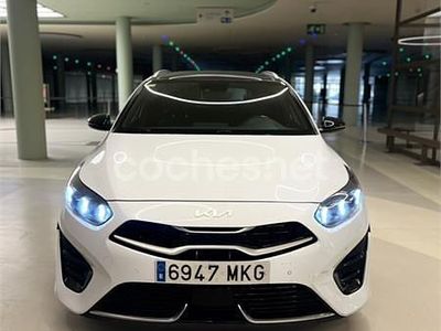 Blanco Usado 2023 Kia Ceed GT GT-Line Familiar | 15.500 € (Precio justo)