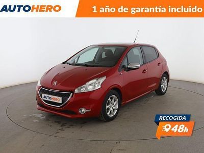 Usado Peugeot 208 Style 82 CV (60 kW) 2015 Rojo Utilitario